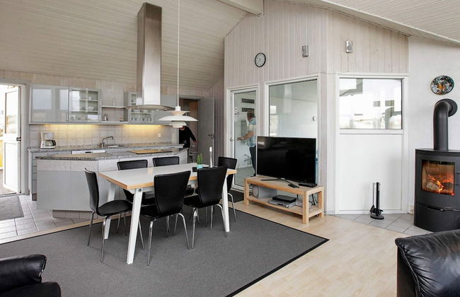 10 Person Holiday Home in Lokken - Foto 27