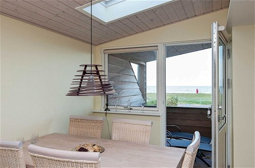 Foto 4 - 4 Person Holiday Home in Bjert