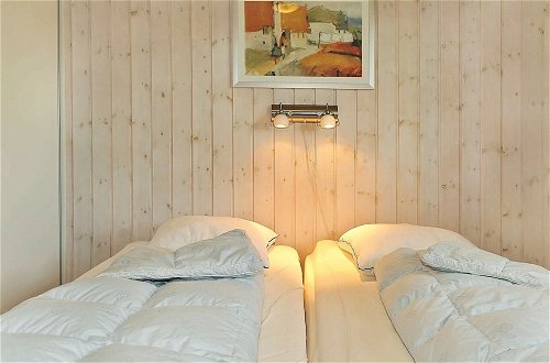 Photo 8 - 8 Person Holiday Home in Norre Nebel