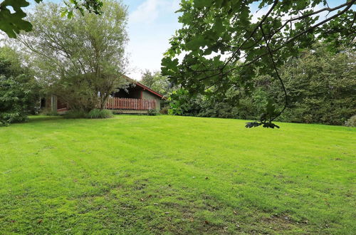 Photo 14 - Spacious Holiday Home In Struer near Ocean