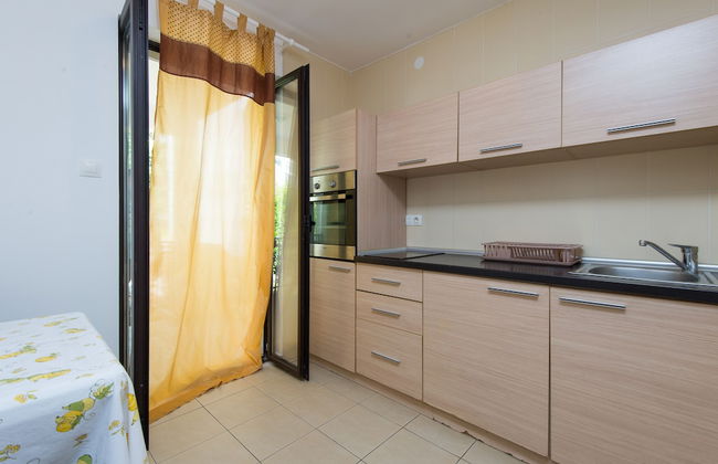MTV Apartments Petrovac - Photo 8