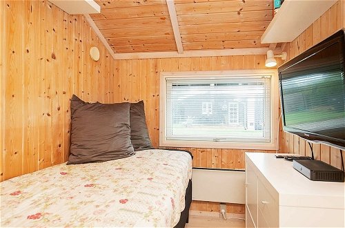Foto 6 - 5 Person Holiday Home in Otterup