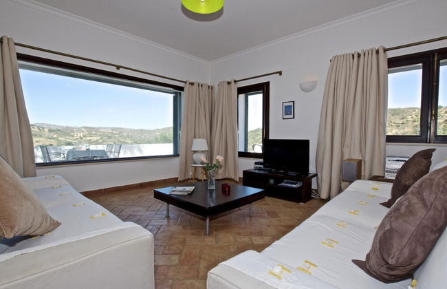 Villa Eiras Altas by Portucasa - Photo 5