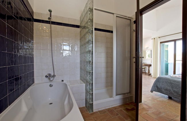 Villa Eiras Altas by Portucasa - Photo 12