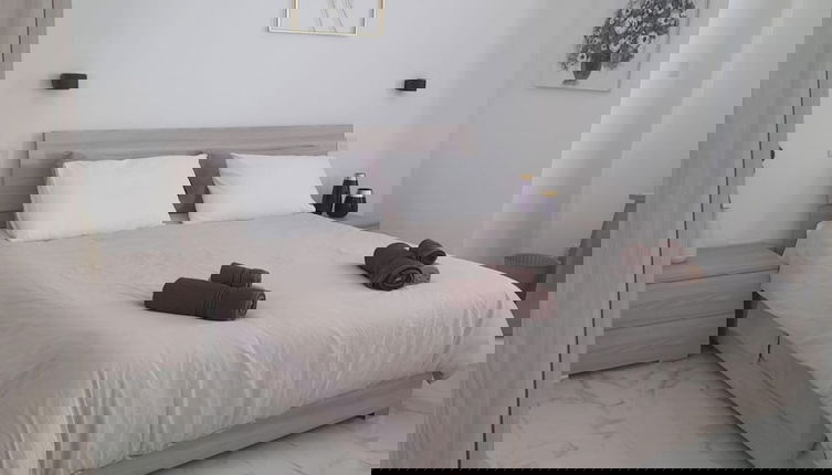 Photo 1 - Studio - Sleeps 2 - Balcony - 5 Min Walk To Beach