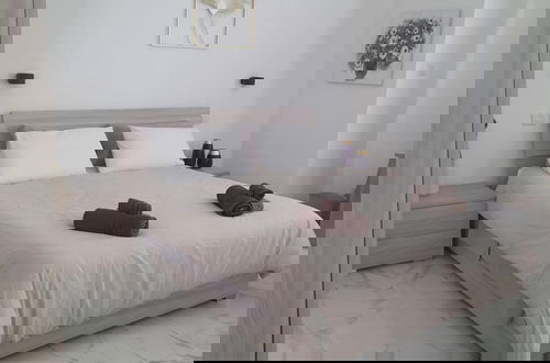 Photo 1 - Studio - Sleeps 2 - Balcony - 5 Min Walk To Beach