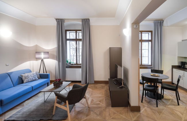 3 Epoques Apartments by Adrez Living - Photo 56