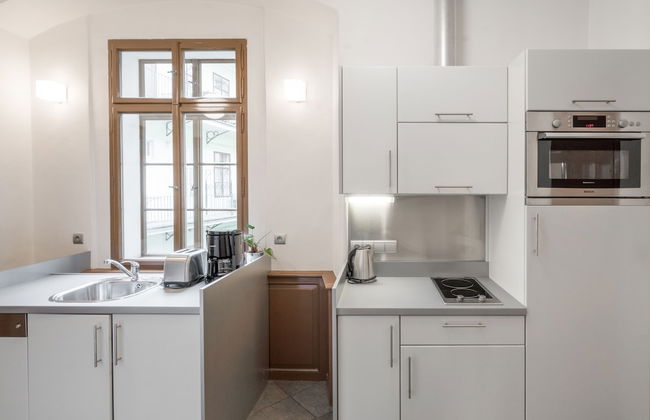 3 Epoques Apartments by Adrez Living - Photo 43