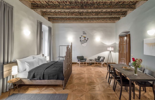 3 Epoques Apartments by Adrez Living - Photo 4