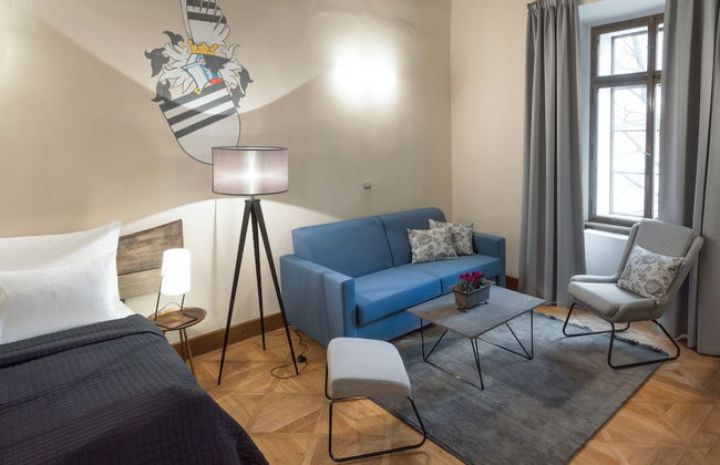 3 Epoques Apartments by Adrez Living - Photo 27