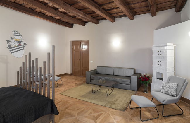 3 Epoques Apartments by Adrez Living - Photo 11