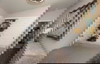Photo 3 - Heart of Mainstrasse Apt 2