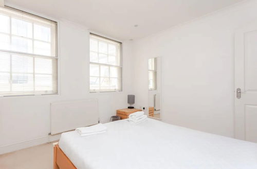 Photo 7 - Homely 2 Bedroom Flat Near Embankment Station