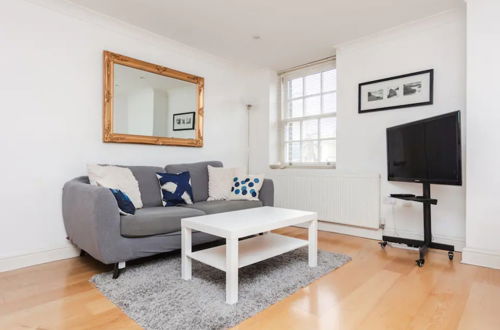 Photo 14 - Homely 2 Bedroom Flat Near Embankment Station