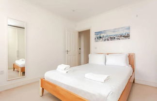 Photo 3 - Homely 2 Bedroom Flat Near Embankment Station