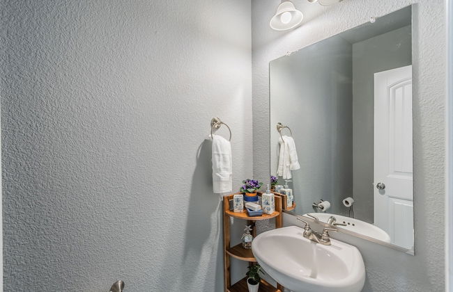 Luxury Townhome Collection GrandPrairie - Photo 65