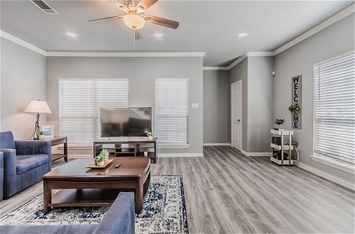 Photo 55 - Luxury Townhome Collection GrandPrairie