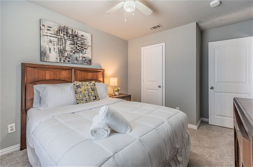 Foto 3 - Luxury Townhome Collection GrandPrairie