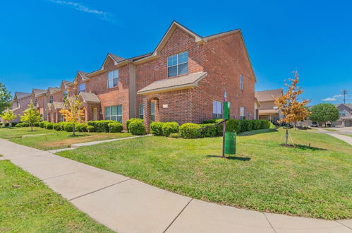 Photo 1 - Luxury Townhome Collection GrandPrairie