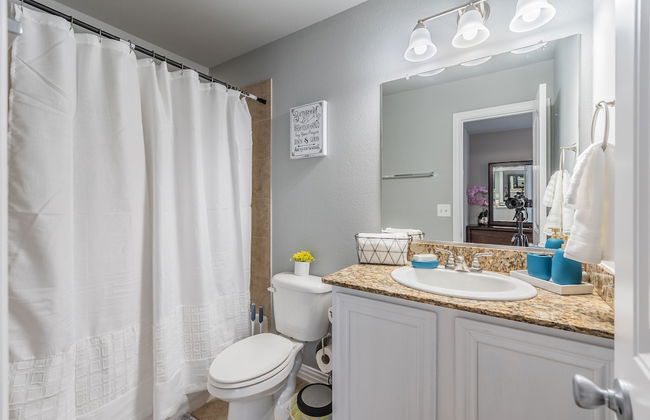 Luxury Townhome Collection GrandPrairie - Photo 69