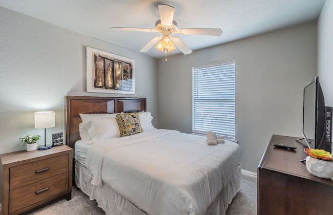 Luxury Townhome Collection GrandPrairie - Photo 2