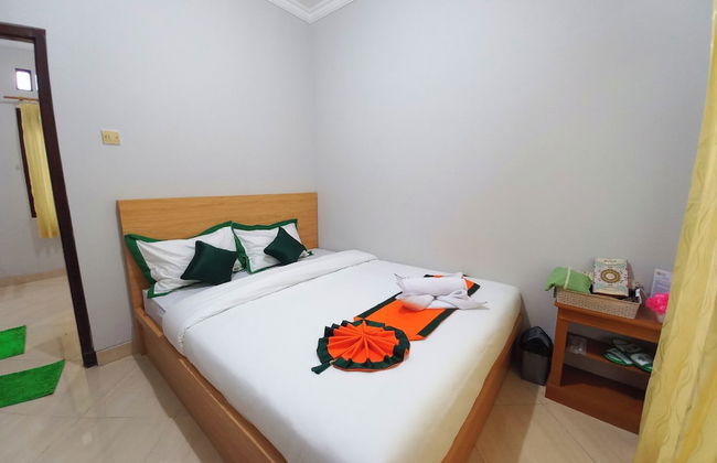 Homestay Syariah Dekat Monjali dan JCM by Simply Homy - Foto 3