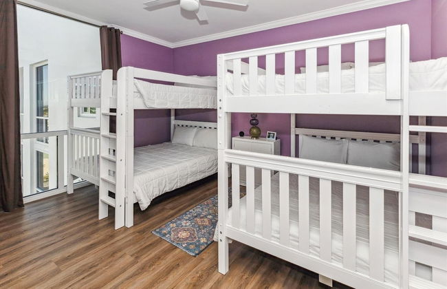 Shoreline Towers 1124 3 Bedroom Condo by RedAwning - Photo 3