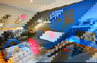 Photo 2 - Host Stay Ocean Blue Lodge