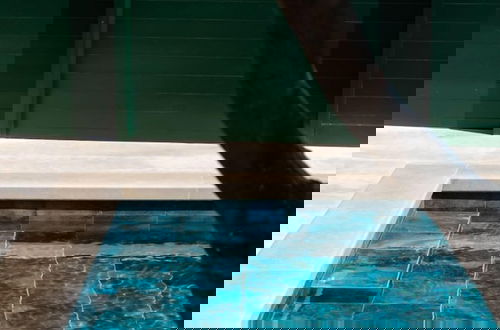 Photo 21 - L&R - Private Pool - A1