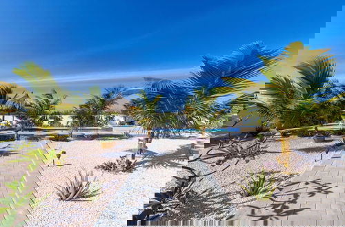 Foto 33 - Beautiful 3br2 5BA Villa w Pool Close 2 Baby Beach