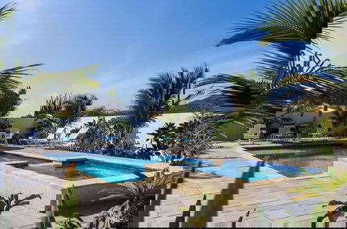 Foto 38 - Beautiful 3br2 5BA Villa w Pool Close 2 Baby Beach