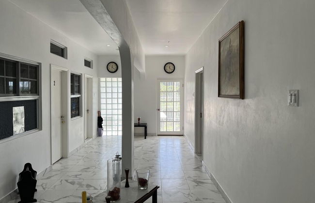 Thebreeze can Accommodate up to 30 People - Foto 10