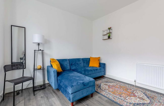 Spacious & Newly Renovated 4BD House East Ham! - Foto 26