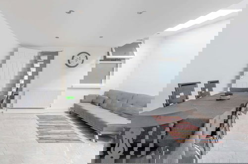 Foto 40 - Spacious & Newly Renovated 4BD House East Ham!