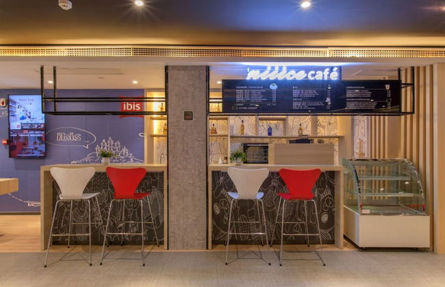 The Ibis Hotel - Foto 7