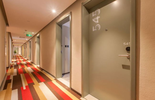 The Ibis Hotel - Foto 19