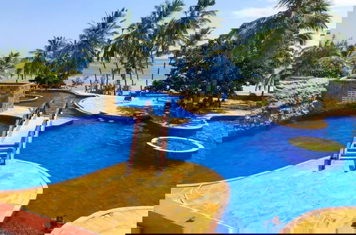 Photo 17 - Lux Suites Lamera Beachfront Villas