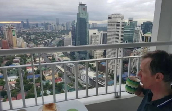 Apex At Jazz Makati - 41m2 Corner Apartment With Private Balcony City View - Photo 1