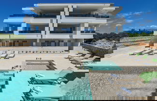 Photo 1 - Lux apartments