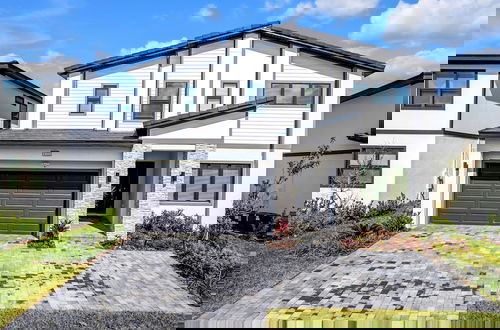 Foto 1 - Orlando's Best Escape Residence At Paradiso Grande Resort 5 Bedroom Home by RedAwning