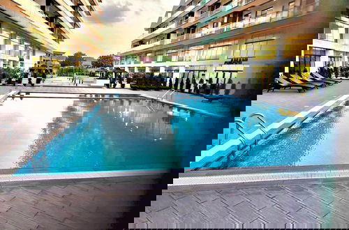 Foto 30 - Elegant 2Bed Gem-5star Service-Pools-Gym