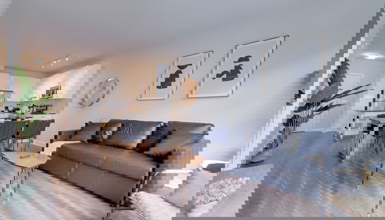 Foto 1 - Fun & Comfort Await Alexandria Apartment