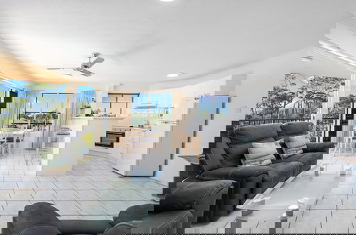 Photo 15 - Alexander Beachfront Apartments