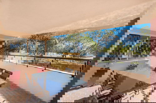 Photo 18 - Alexander Beachfront Apartments