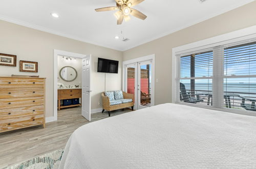 Foto 6 - Inheritance Delayed Beach House Suite B - Stunning NEW Listing