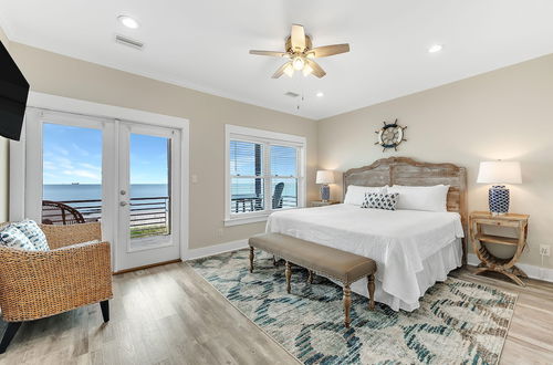 Photo 10 - Inheritance Delayed Beach House Suite B - Stunning NEW Listing