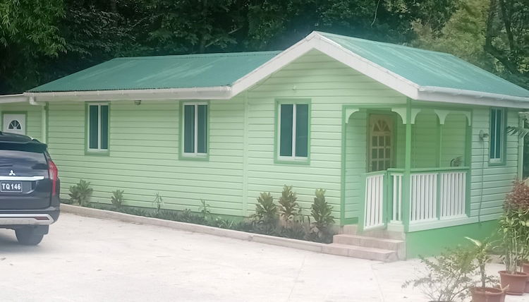 Photo 1 - Pinard's Mountain Resort- Cottage 9