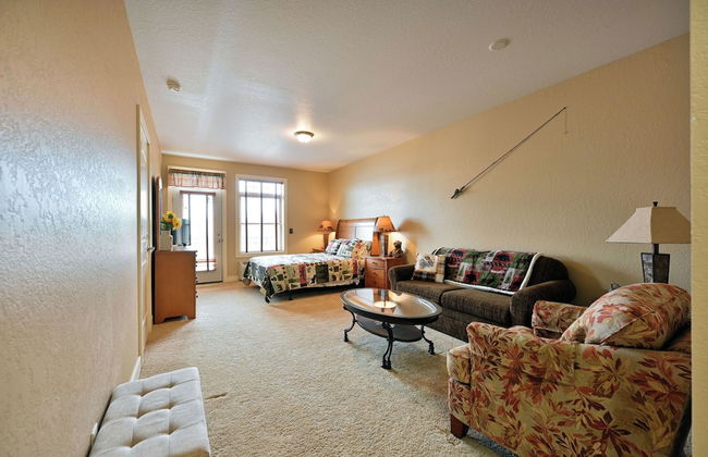 Unit 433b Efficiency 1bd/ 1 BA Condo - Photo 8