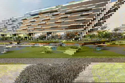 Foto 35 - Waves - Premium Seaside Retreat With Private Beach