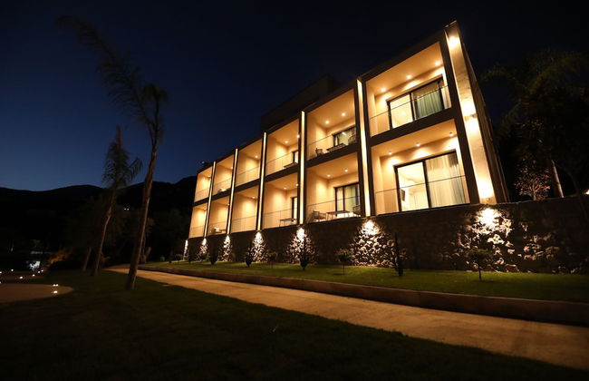 Aurum Hotel - Photo 51